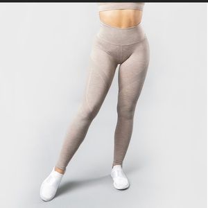 Alphalete aero leggings